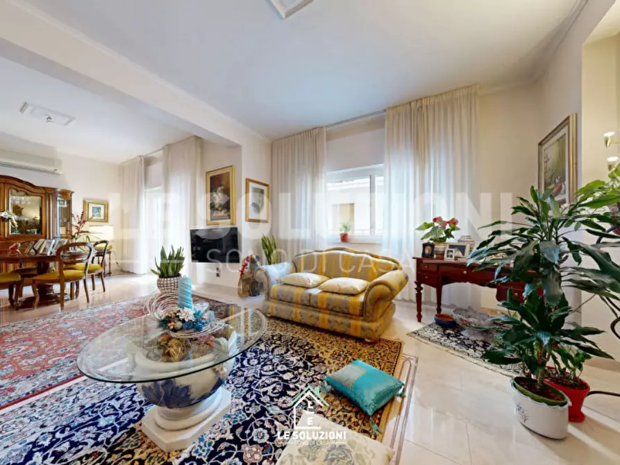 Immagine 1 di Appartamento in vendita  in Viale Dante Alighieri 24 a Castellana Grotte