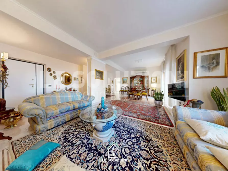 Immagine 3 di Appartamento in vendita  in Viale Dante Alighieri 24 a Castellana Grotte