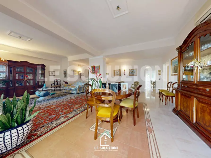 Immagine 6 di Appartamento in vendita  in Viale Dante Alighieri 24 a Castellana Grotte