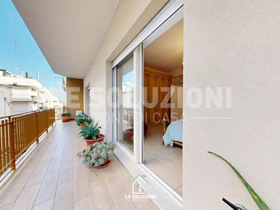 Immagine 9 di Appartamento in vendita  in Viale Dante Alighieri 24 a Castellana Grotte