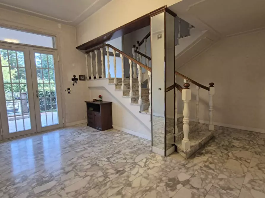 Immagine 5 di Casa bifamiliare in vendita  in VIA ALFIERI 35 a Novi Di Modena