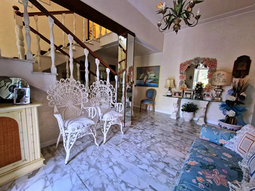 Immagine 7 di Casa bifamiliare in vendita  in VIA ALFIERI 35 a Novi Di Modena