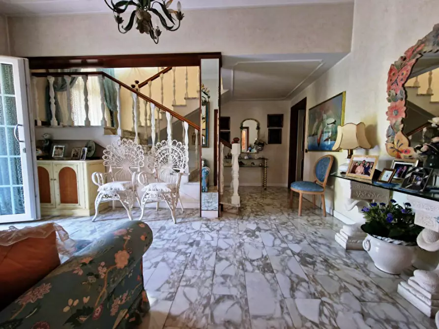 Immagine 8 di Casa bifamiliare in vendita  in VIA ALFIERI 35 a Novi Di Modena