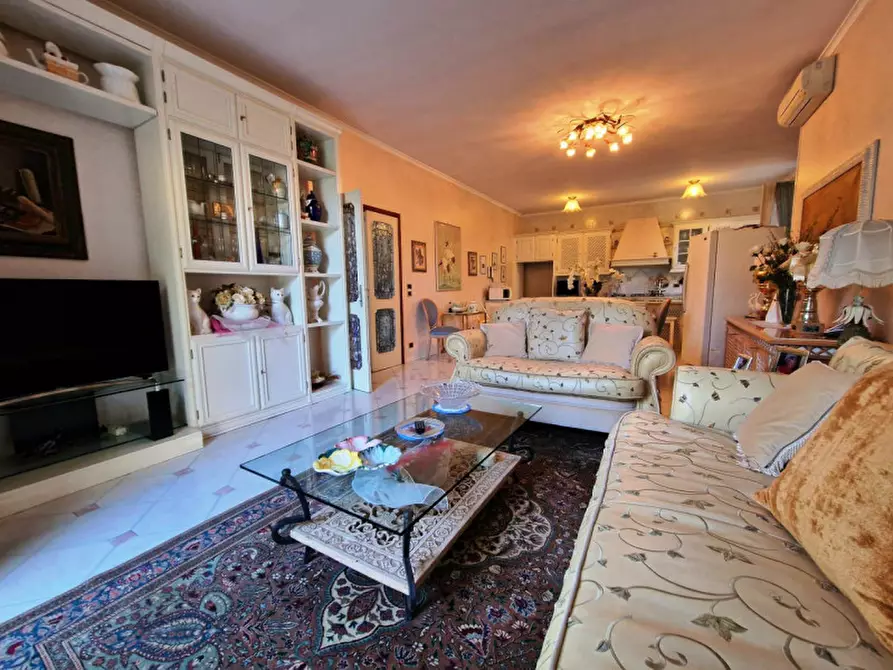 Immagine 11 di Casa bifamiliare in vendita  in VIA ALFIERI 35 a Novi Di Modena