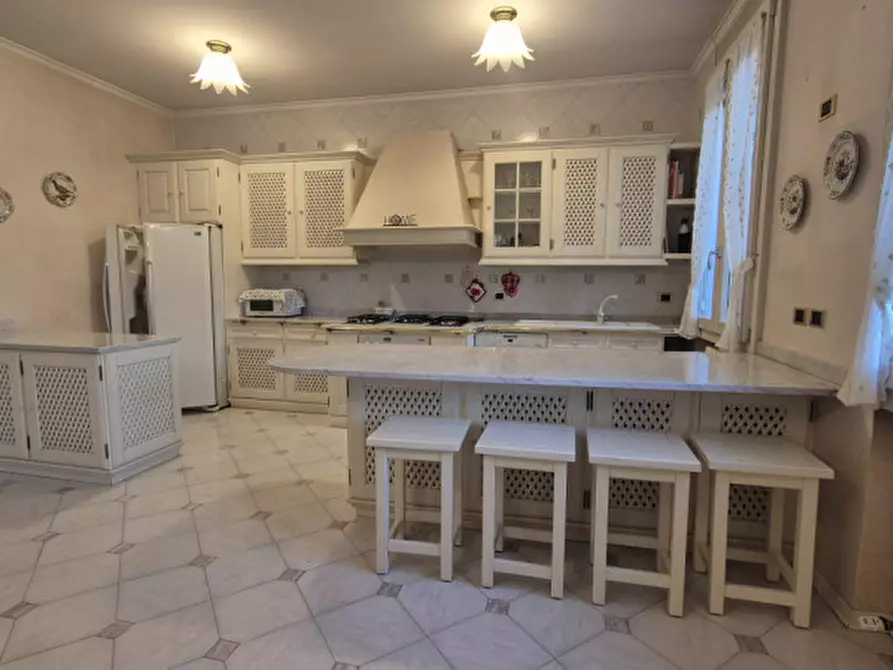 Immagine 11 di Casa bifamiliare in vendita  in VIA ALFIERI 35 a Novi Di Modena