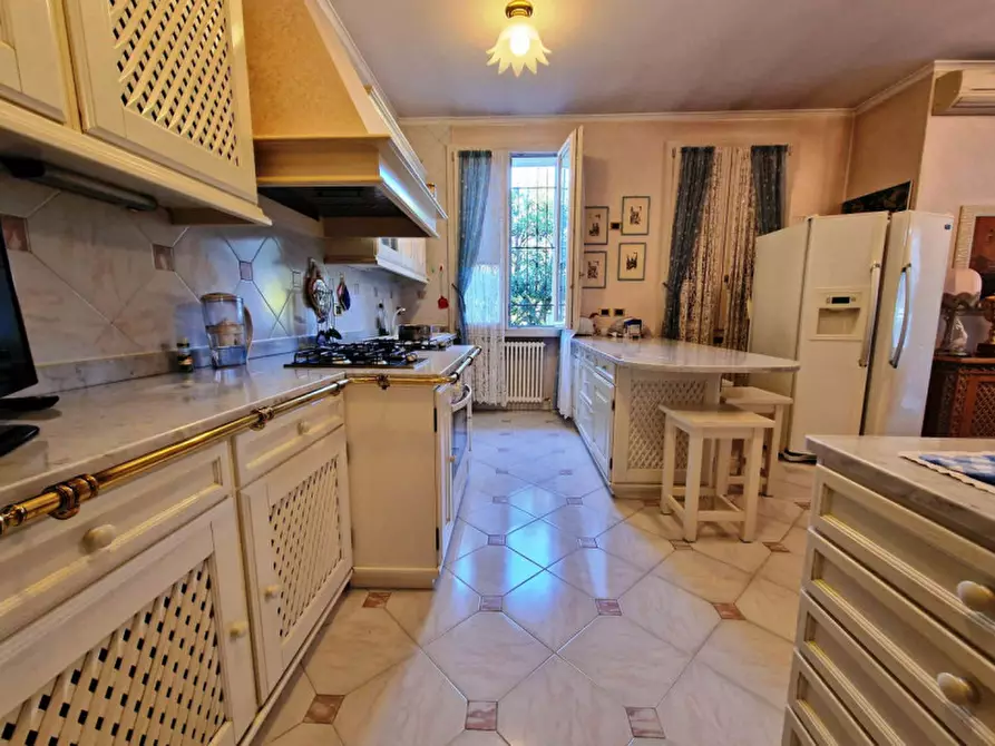 Immagine 12 di Casa bifamiliare in vendita  in VIA ALFIERI 35 a Novi Di Modena