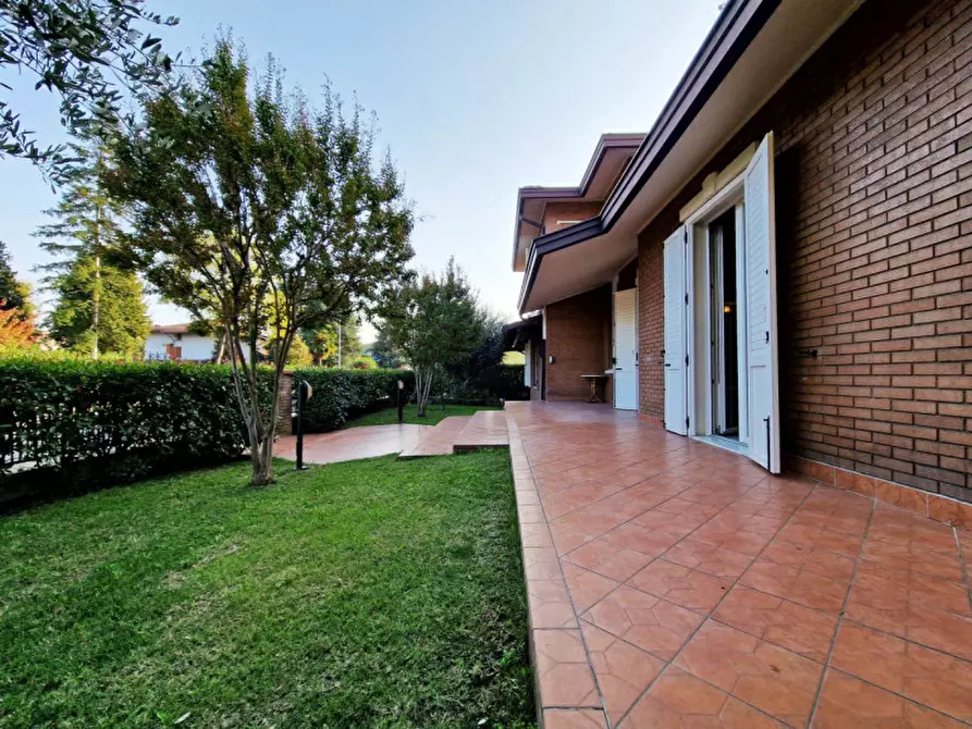 Immagine 18 di Casa bifamiliare in vendita  in VIA ALFIERI 35 a Novi Di Modena