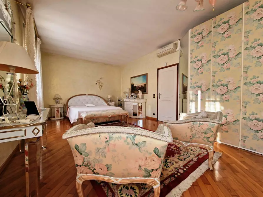 Immagine 23 di Casa bifamiliare in vendita  in VIA ALFIERI 35 a Novi Di Modena