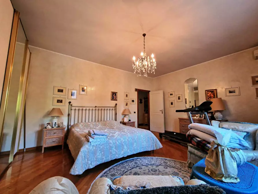 Immagine 26 di Casa bifamiliare in vendita  in VIA ALFIERI 35 a Novi Di Modena