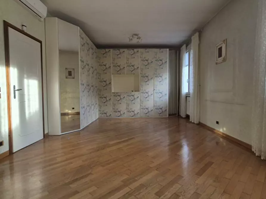 Immagine 26 di Casa bifamiliare in vendita  in VIA ALFIERI 35 a Novi Di Modena