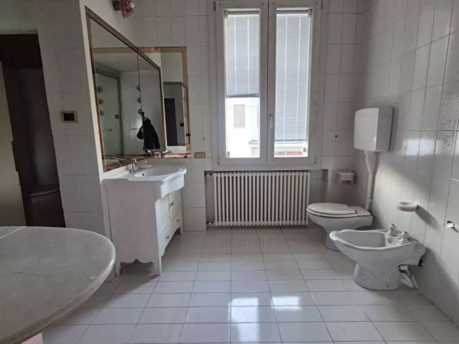 Immagine 31 di Casa bifamiliare in vendita  in VIA ALFIERI 35 a Novi Di Modena