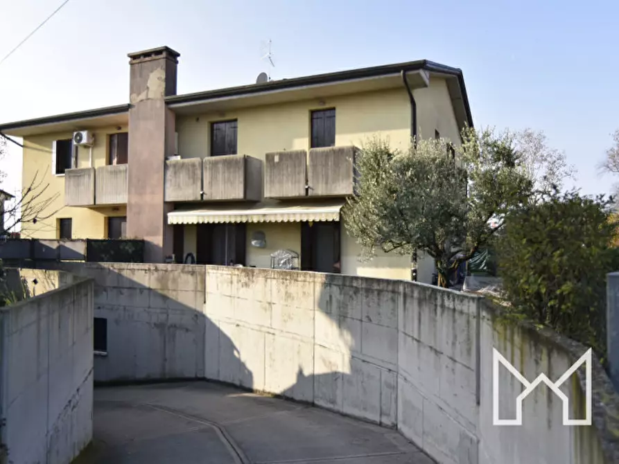 Immagine 1 di Appartamento in vendita  a Riese Pio x