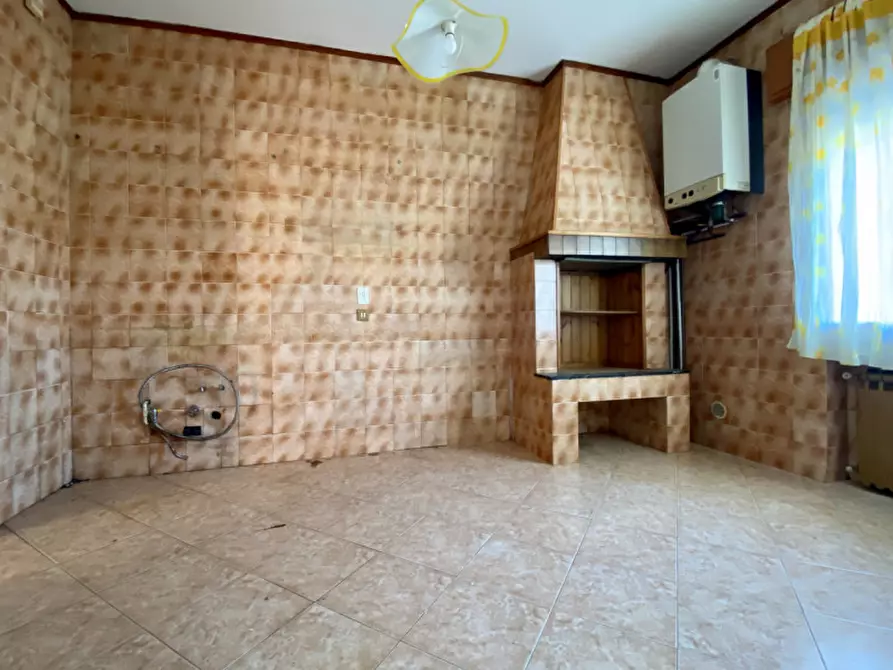 Immagine 2 di Appartamento in vendita  in Via Fornaci, 51 a Torri Di Quartesolo