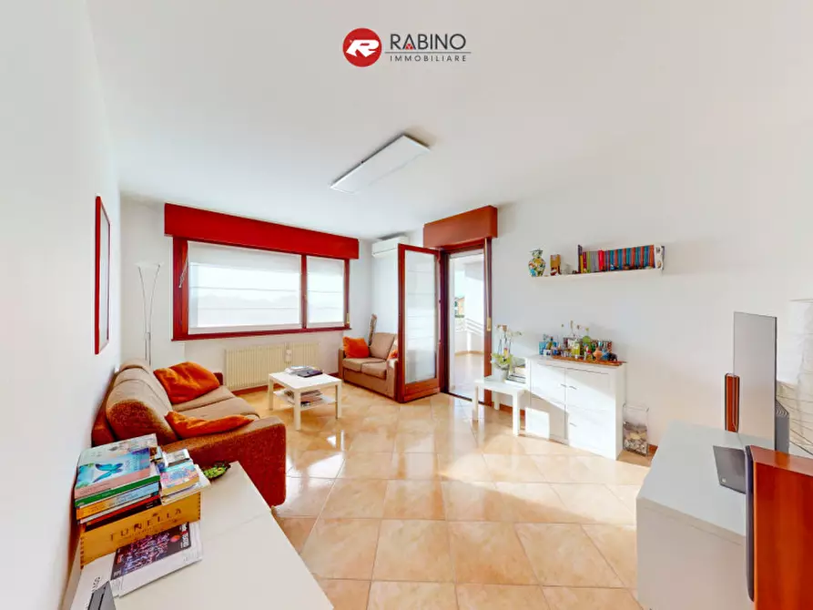 Immagine 7 di Appartamento in vendita  in Via Giacomo Leopardi n. 11 a Pasian Di Prato