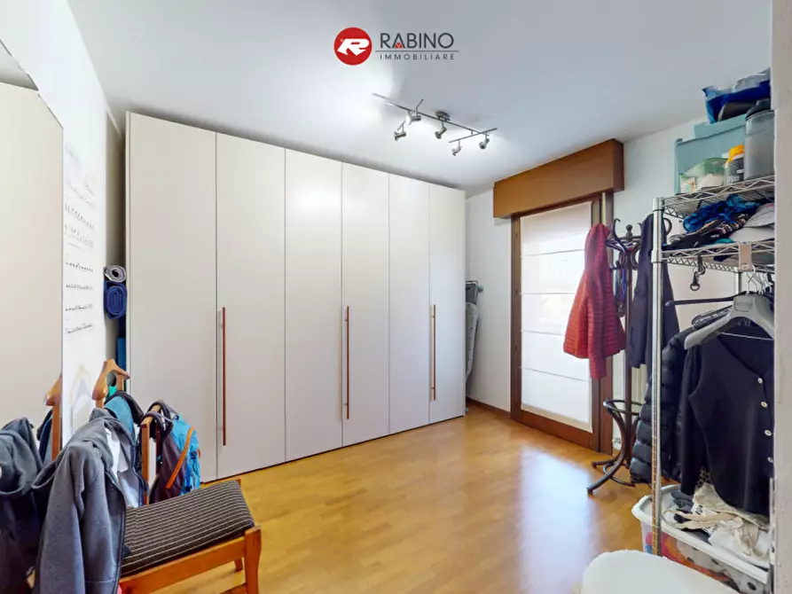 Immagine 12 di Appartamento in vendita  in Via Giacomo Leopardi n. 11 a Pasian Di Prato