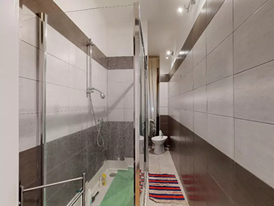 Immagine 17 di Camera in affitto  in Via Felice Casati a Milano