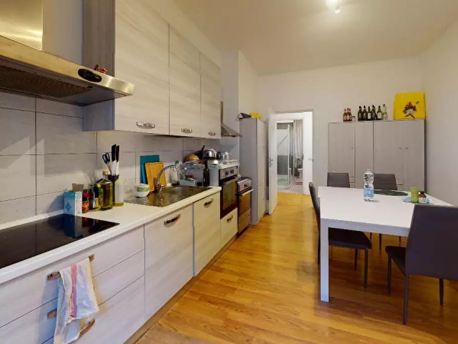 Immagine 21 di Camera in affitto  in Via Felice Casati a Milano