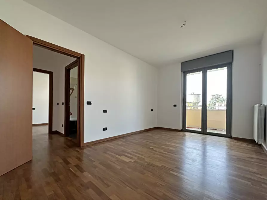 Immagine 6 di Appartamento in affitto  in piazzale XXV Aprile, 8 a Seregno