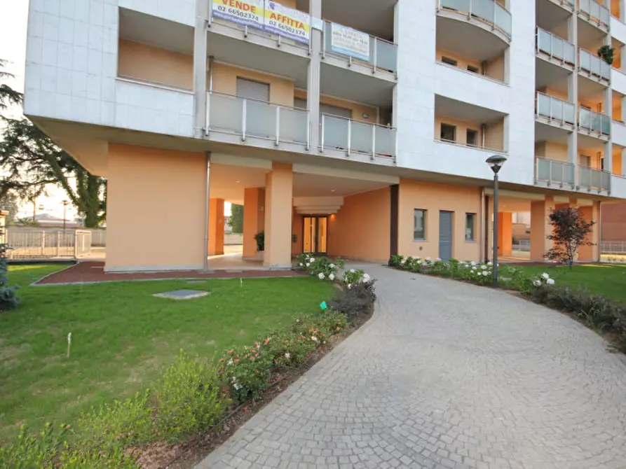 Immagine 17 di Appartamento in affitto  in piazzale XXV Aprile, 8 a Seregno