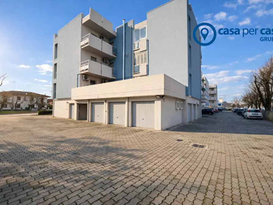 Immagine 21 di Appartamento in vendita  in Via Cristoforo Colombo a Ostiglia