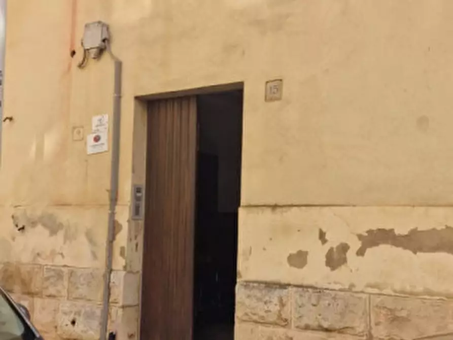 Immagine 1 di Cantina in vendita  in Via Pasubio, 15 a Sassari