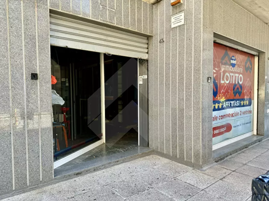 Immagine 2 di Negozio in affitto  in Via FIRENZE a Andria