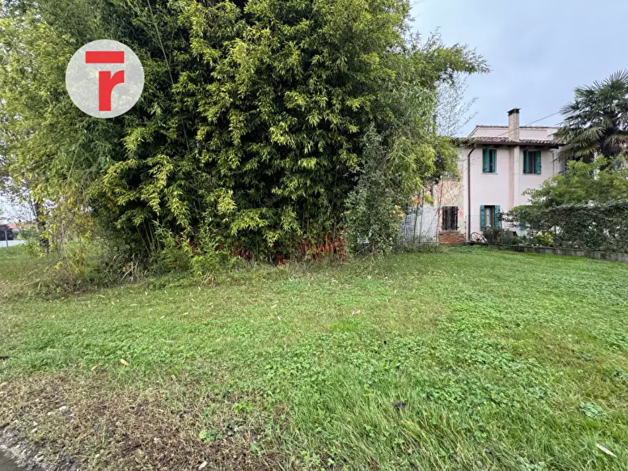 Immagine 2 di Rustico / casale in vendita  in via boschi a Resana