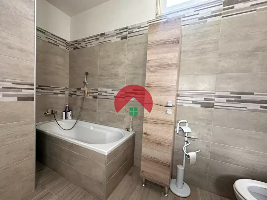 Immagine 17 di Villa in vendita  in contrada guirro a Matera