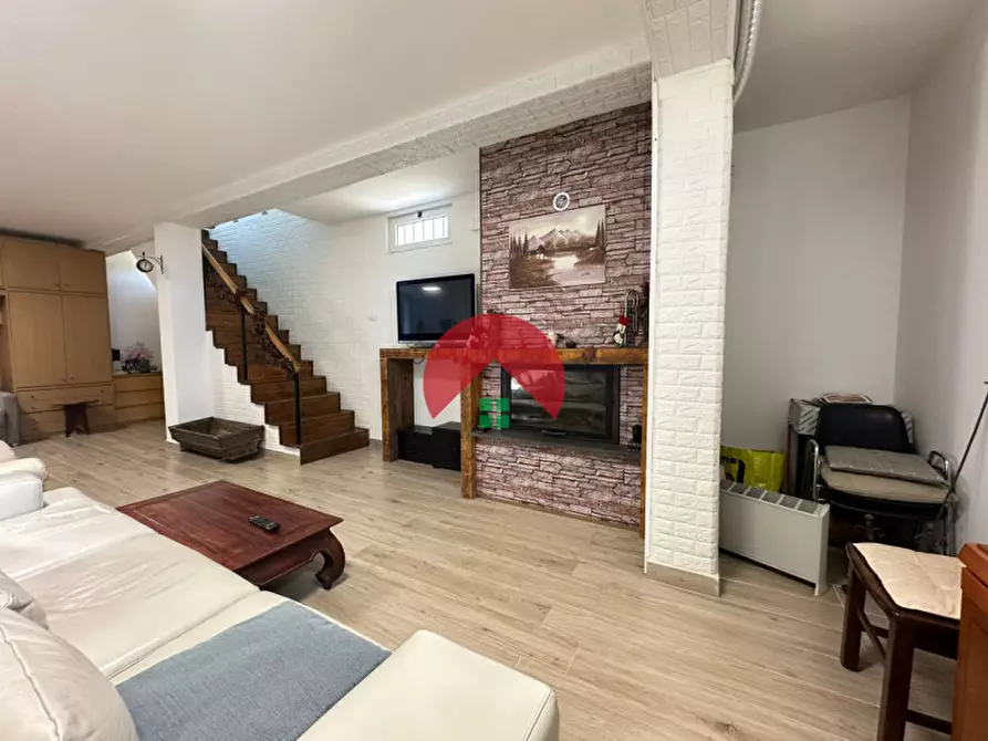 Immagine 20 di Villa in vendita  in contrada guirro a Matera