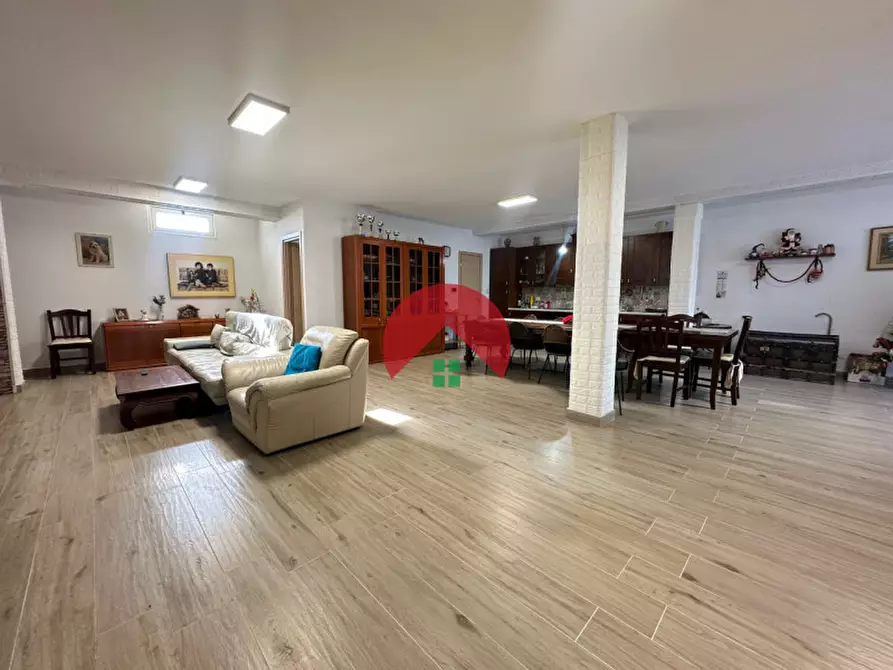 Immagine 22 di Villa in vendita  in contrada guirro a Matera