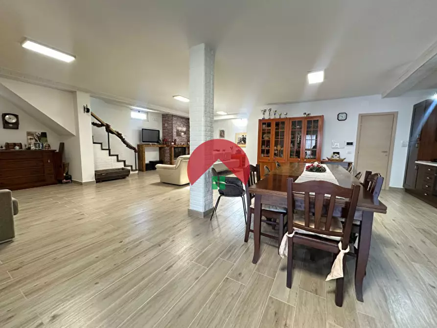 Immagine 22 di Villa in vendita  in contrada guirro a Matera