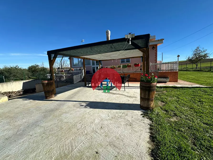 Immagine 34 di Villa in vendita  in contrada guirro a Matera