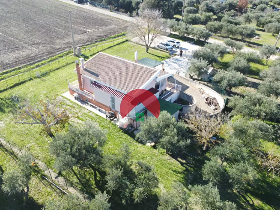 Immagine 45 di Villa in vendita  in contrada guirro a Matera