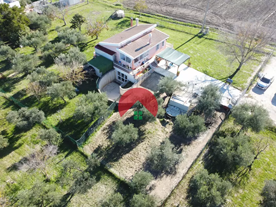 Immagine 51 di Villa in vendita  in contrada guirro a Matera