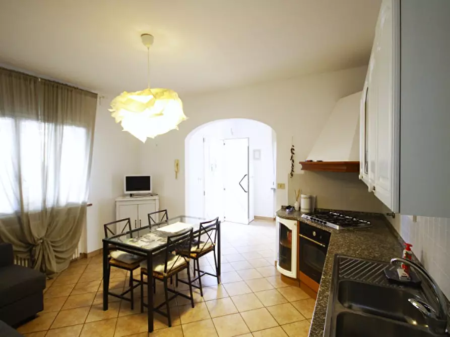 Immagine 9 di Appartamento in vendita  in viale Lazio a Riccione