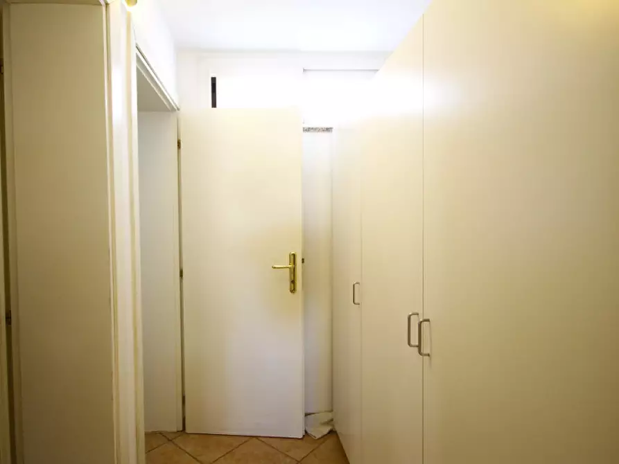 Immagine 13 di Appartamento in vendita  in viale Lazio a Riccione