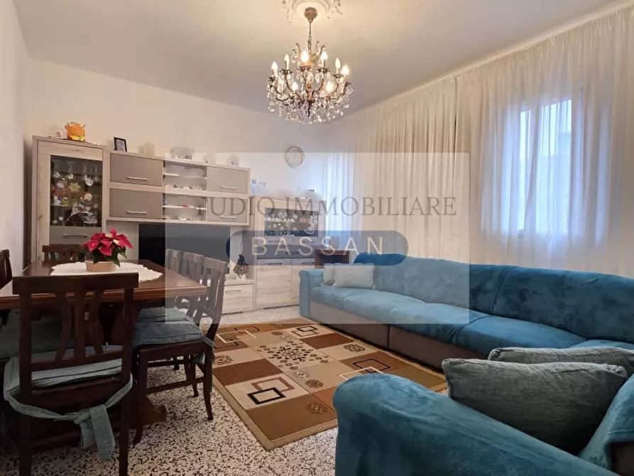 Immagine 1 di Appartamento in vendita  in Via Alfredo Di Dio  n.18 a Gallarate