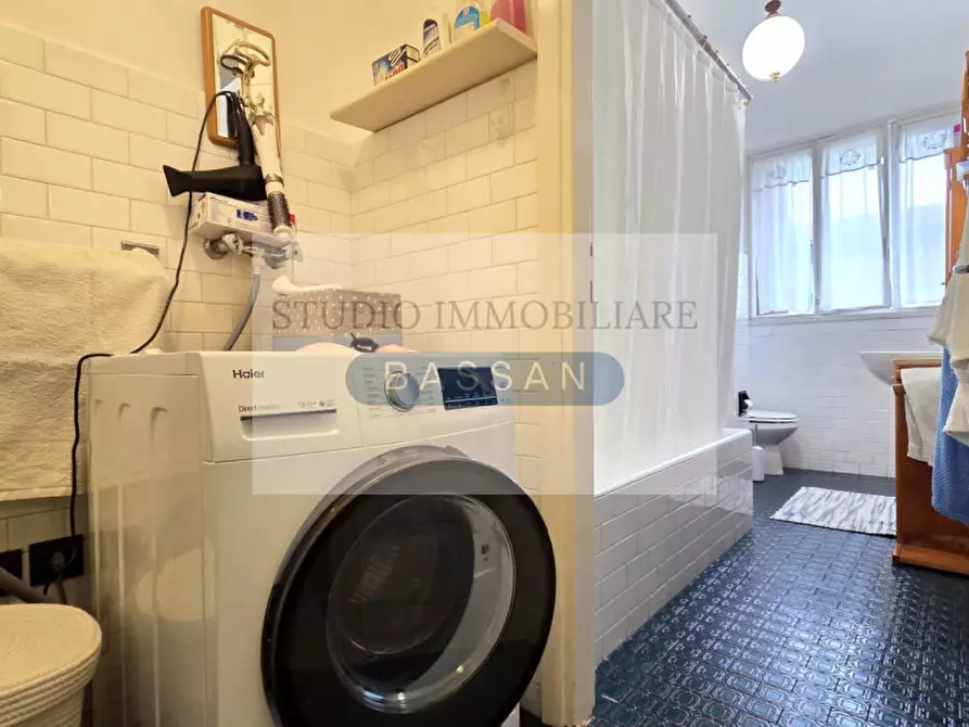 Immagine 12 di Appartamento in vendita  in Via Alfredo Di Dio  n.18 a Gallarate