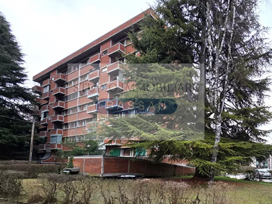 Immagine 22 di Appartamento in vendita  in Via Alfredo Di Dio  n.18 a Gallarate