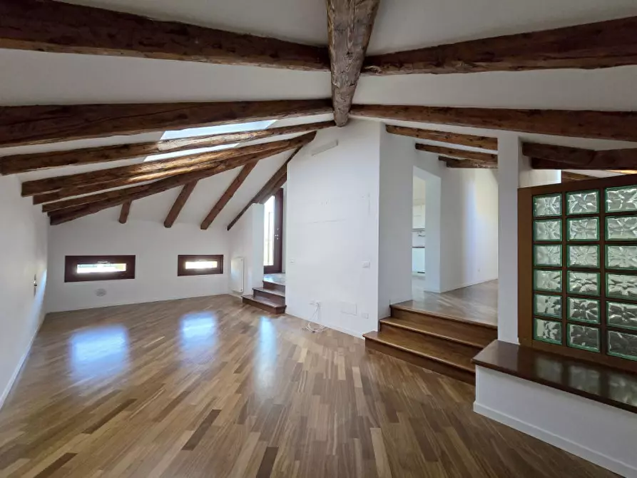 Immagine 2 di Appartamento in affitto  in Via Finzi a Treviso