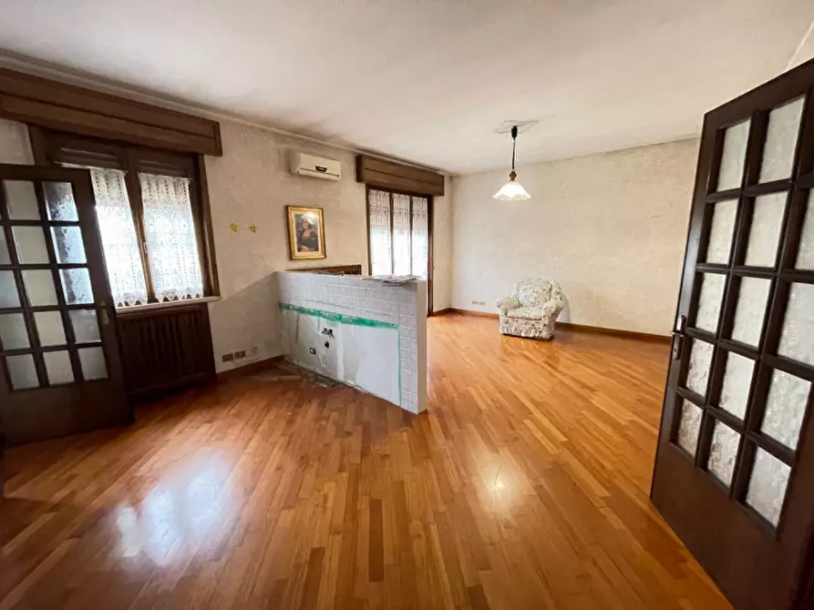 Immagine 6 di Appartamento in vendita  a Suzzara