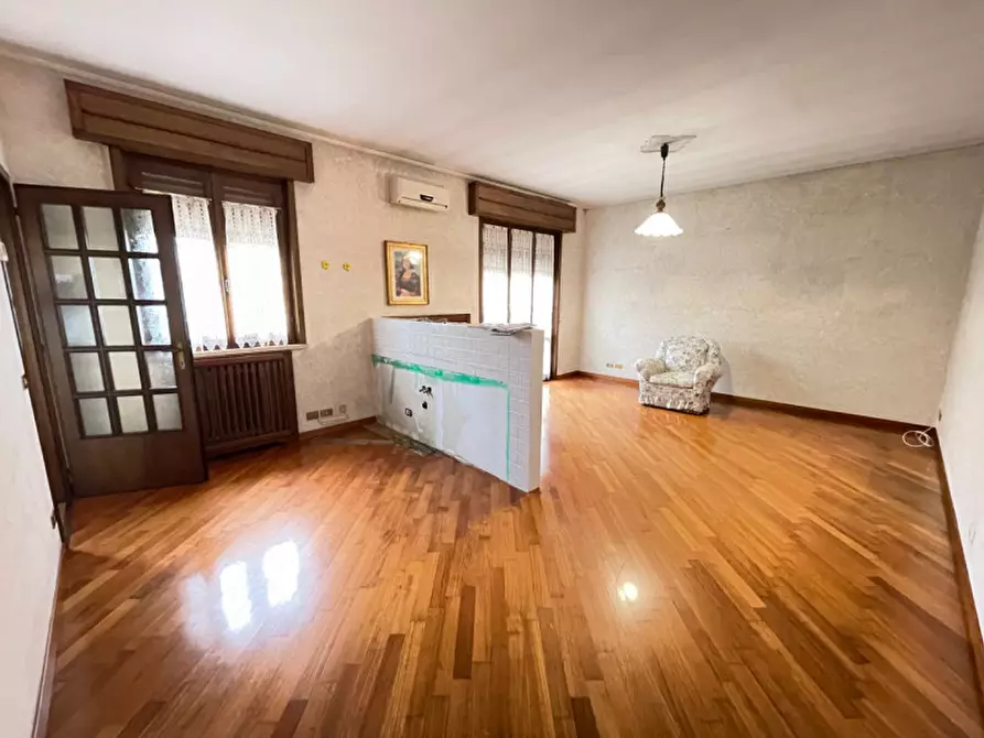 Immagine 7 di Appartamento in vendita  a Suzzara