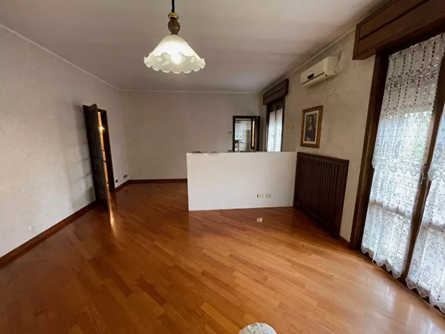 Immagine 8 di Appartamento in vendita  a Suzzara