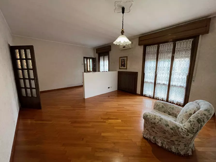 Immagine 9 di Appartamento in vendita  a Suzzara