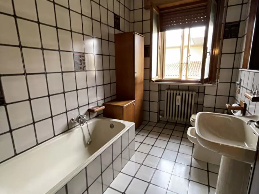 Immagine 15 di Appartamento in vendita  a Suzzara