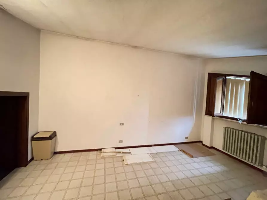 Immagine 34 di Appartamento in vendita  a Suzzara