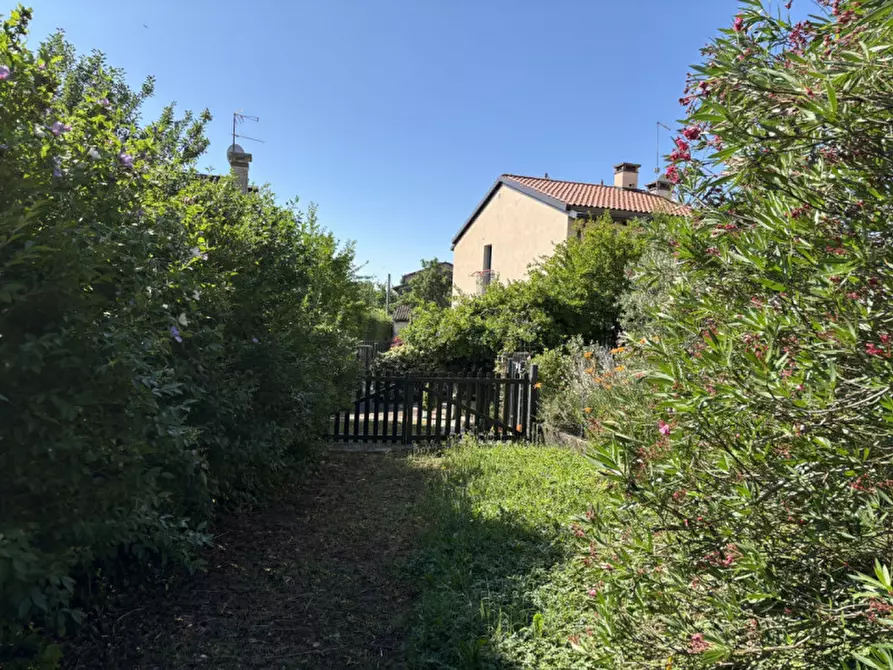 Immagine 5 di Casa indipendente in vendita  in Via Giacomo Matteotti a Maser