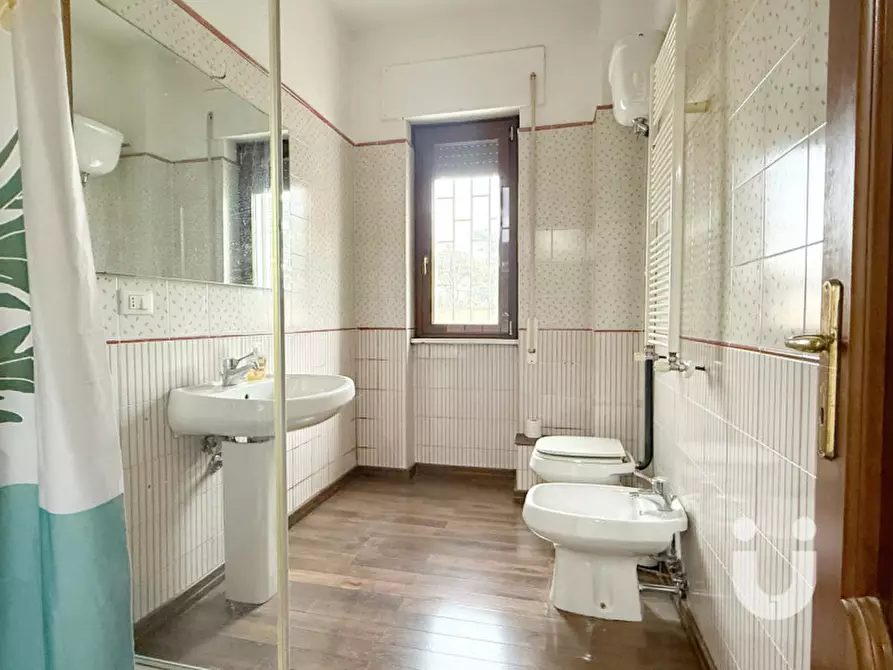 Immagine 14 di Appartamento in vendita  in Via della Maggiorana a Roma