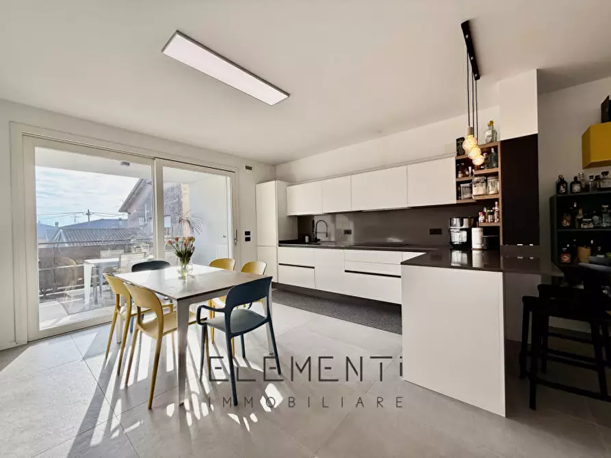Immagine 2 di Appartamento in vendita  in Via Pietro Mascagni a San Giovanni Lupatoto