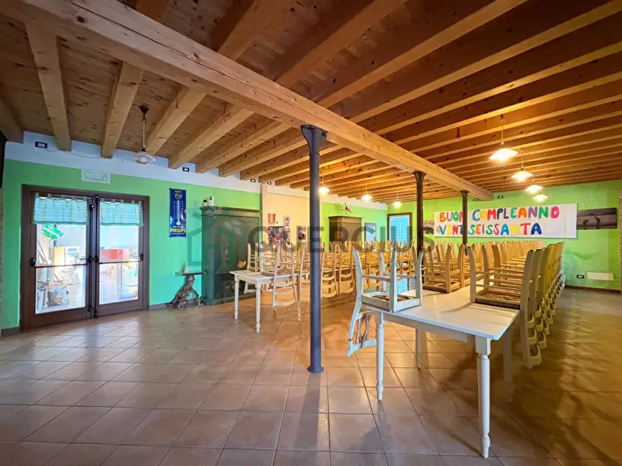 Immagine 9 di Agriturismo in vendita  in Via Pozze a Oppeano